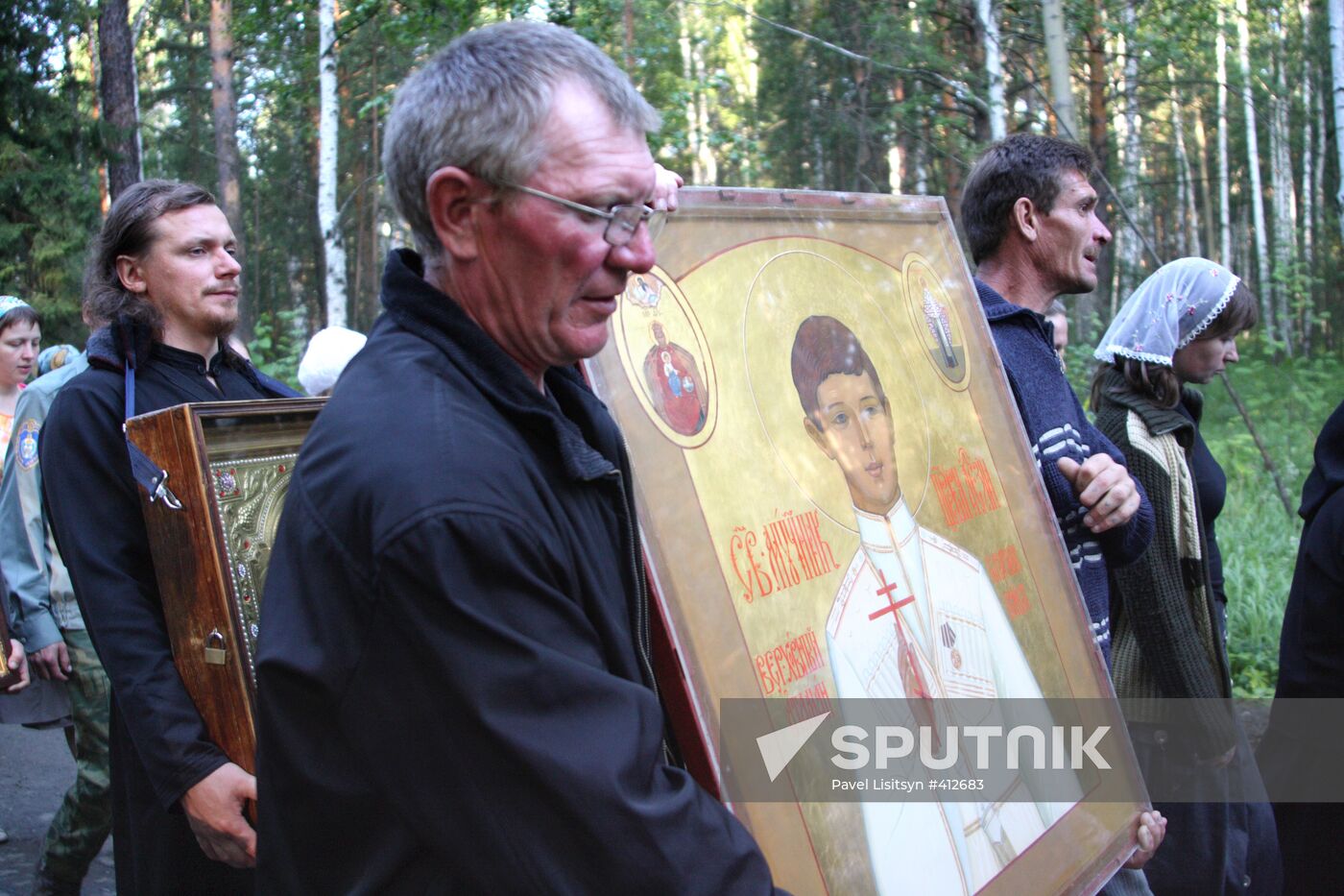 Procession to commemorate death of Tsar Nicholas II family