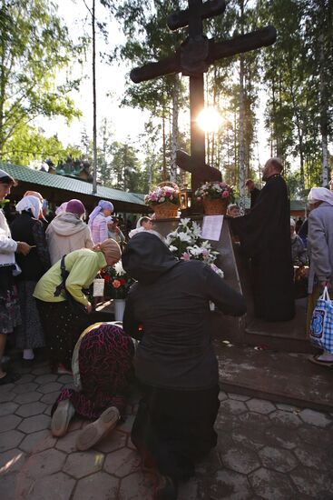 Procession to commemorate death of Tsar Nicholas II family