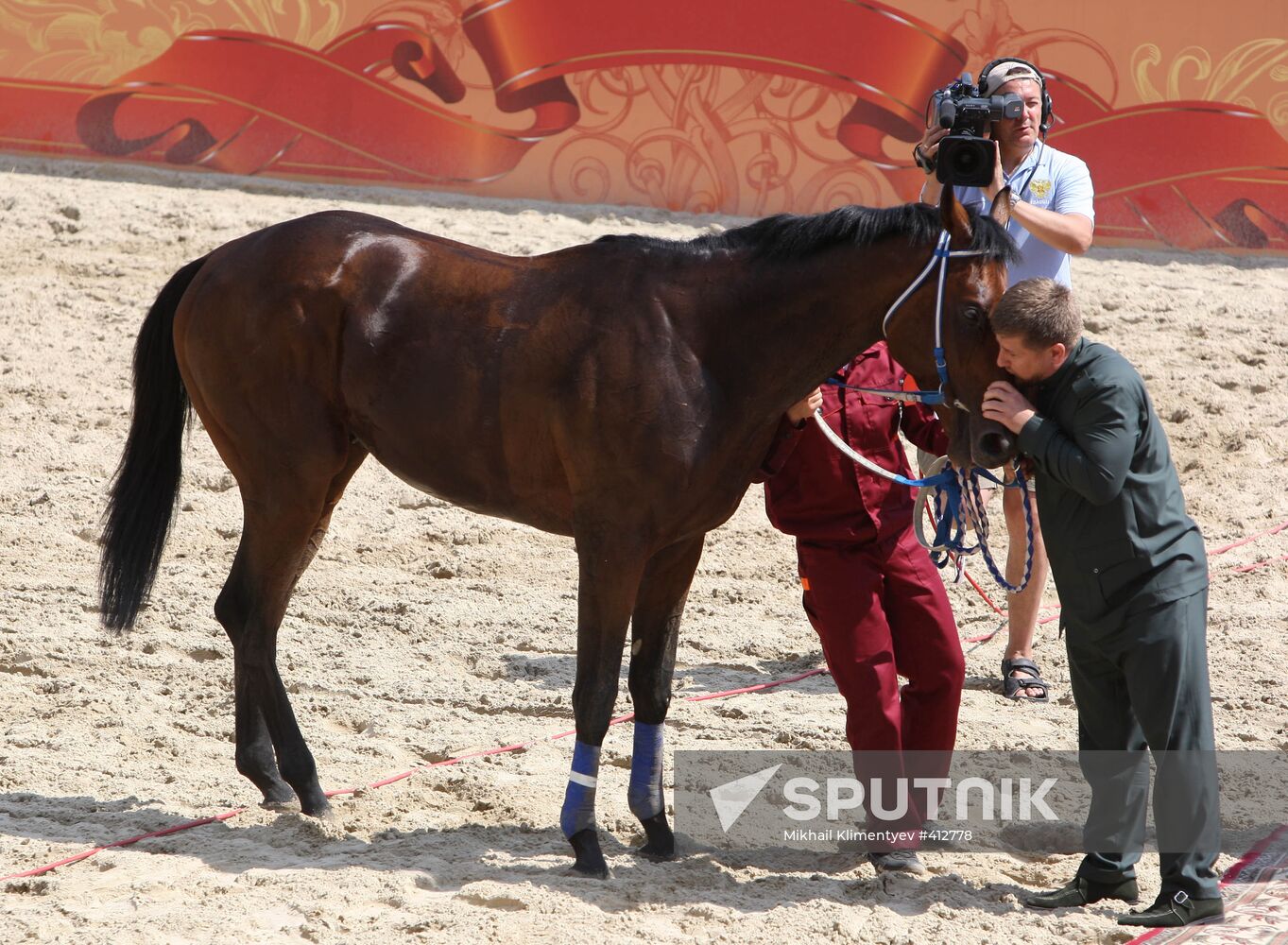 Ramzan Kadyrov attends President's Cup horse race in Moscow