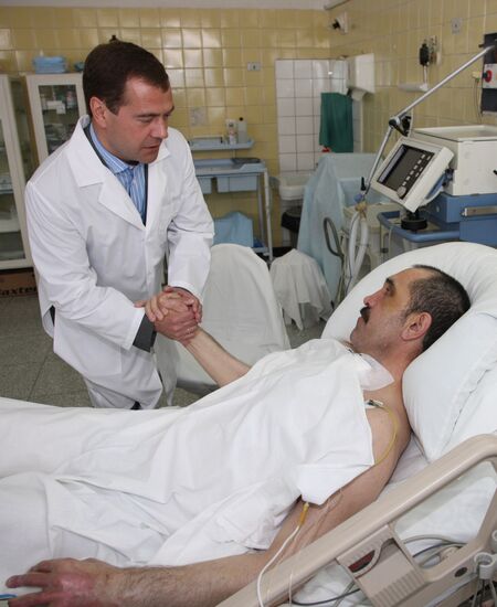 Dmitry Medvedev makes hospital visit to see Ingush President