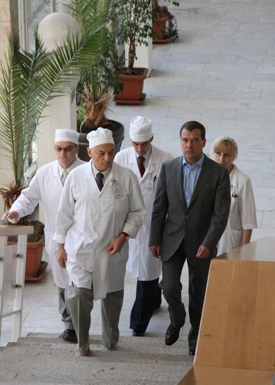 Dmitry Medvedev makes hospital visit to see Ingush President