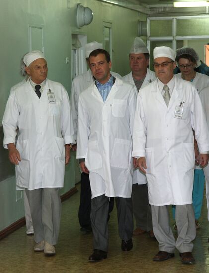 Dmitry Medvedev makes hospital visit to see Ingush President