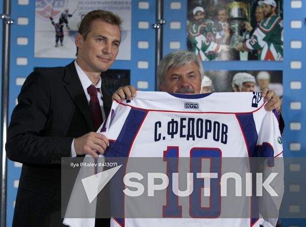 Press conference with hockey-player Sergei Fyodorov