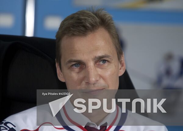 News conference with hockey player Sergei Fyodorov