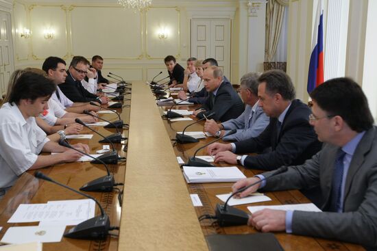 Vladimir Putin meets with Sovetsky Sport editors