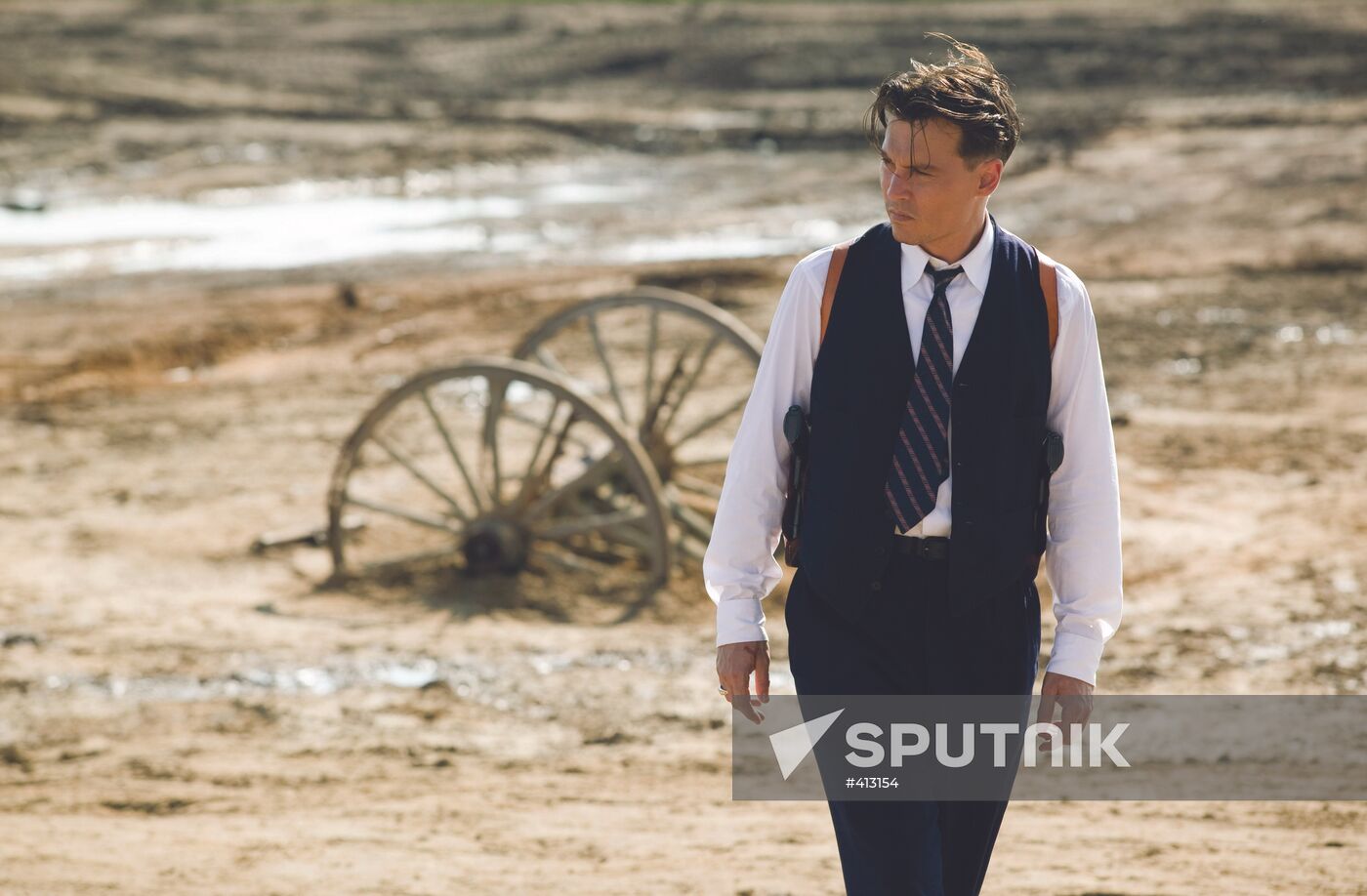 Johnny Depp starring in Public Enemies