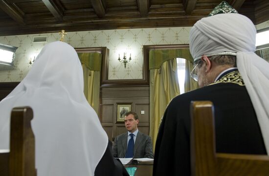 Dmitry Medvedev attends meeting on religion and ethics