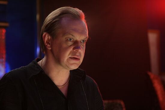 Scenes from movie Lopukhi (Dummies)