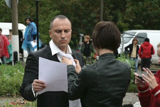 Scenes from movie Lopukhi (Dummies)