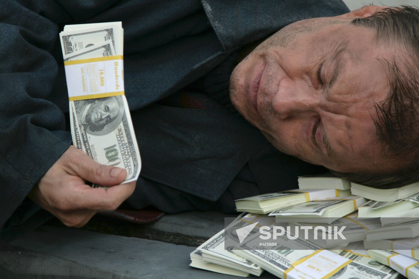 Scenes from movie Lopukhi (Dummies)