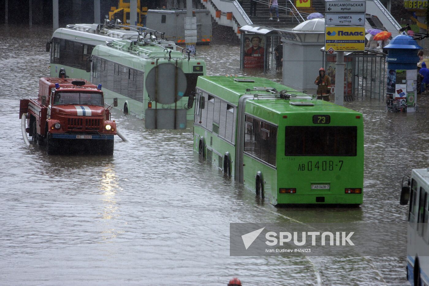 Heavy rain floods streets in Minsk