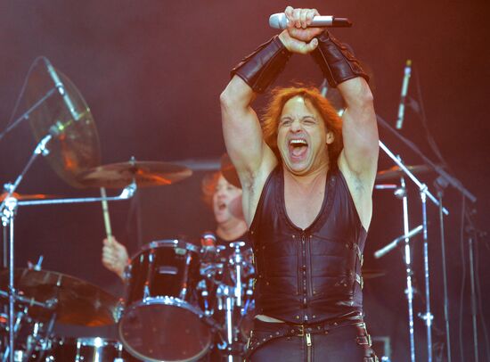 Manowar performs live in Moscow