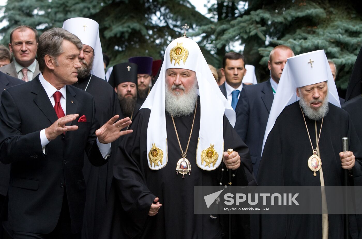 Patriarch Kirill visits Ukraine