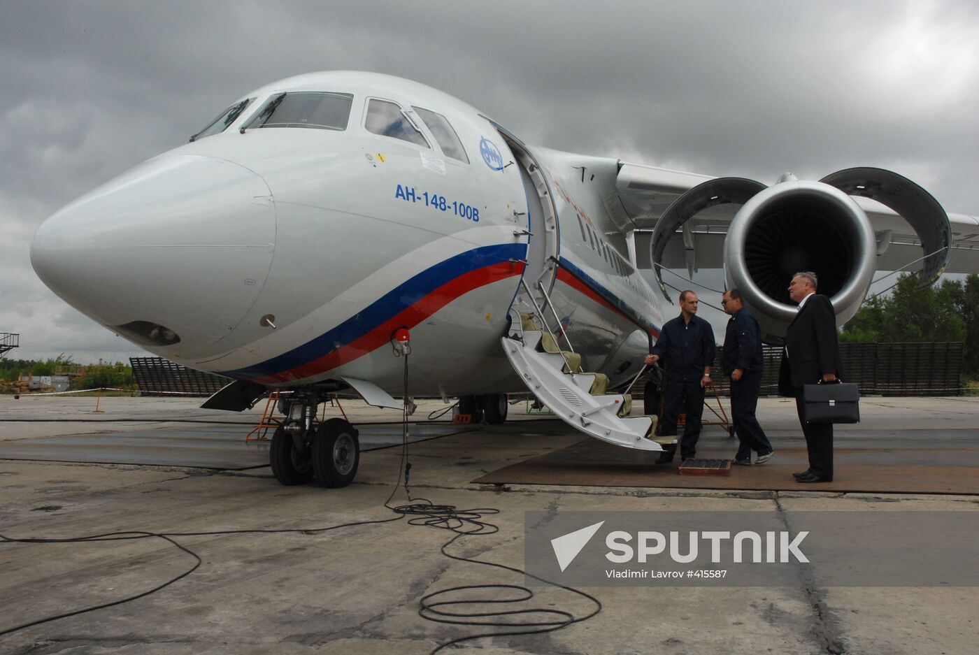 Russian-Ukrainian An-148 unveiled