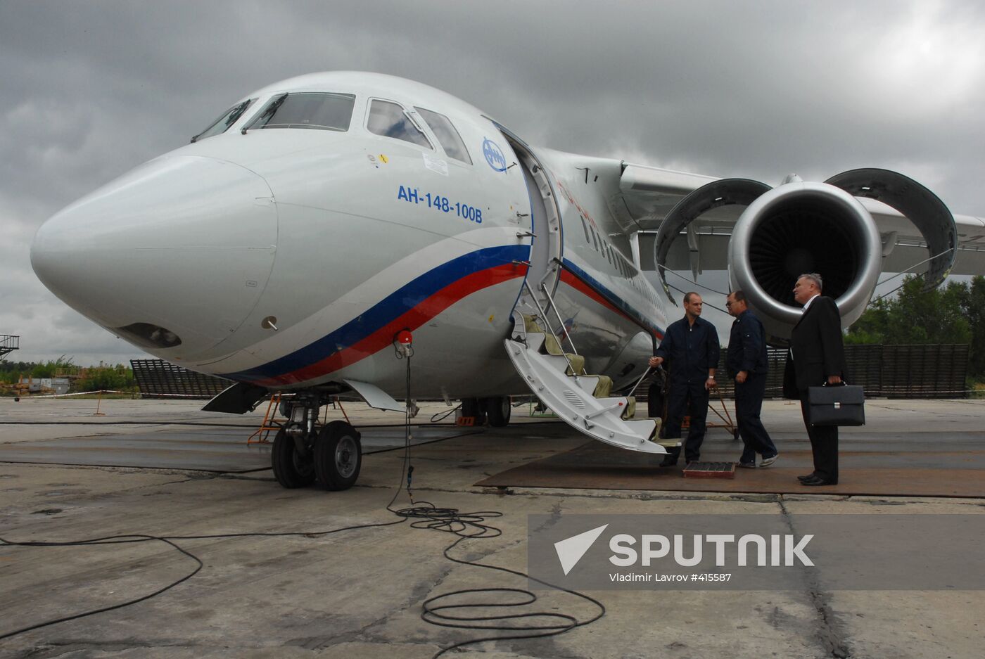 Russian-Ukrainian An-148 unveiled
