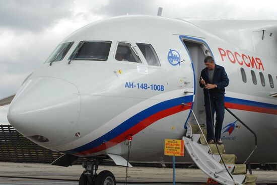 Russian-Ukrainian An-148 unveiled
