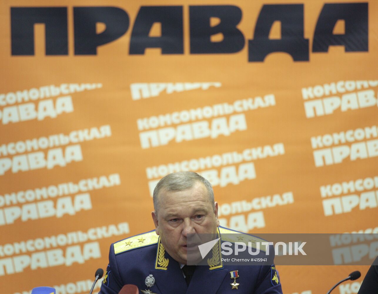 Vladimir Shamanov at a news conference