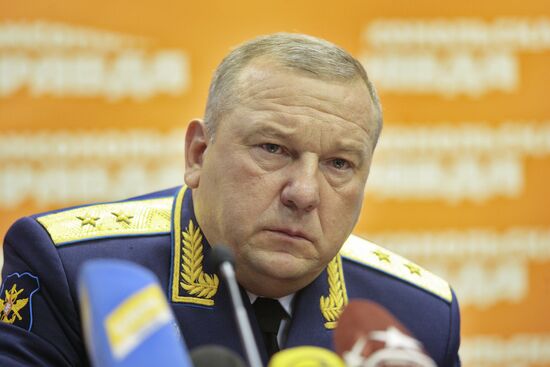 Vladimir Shamanov at a news conference