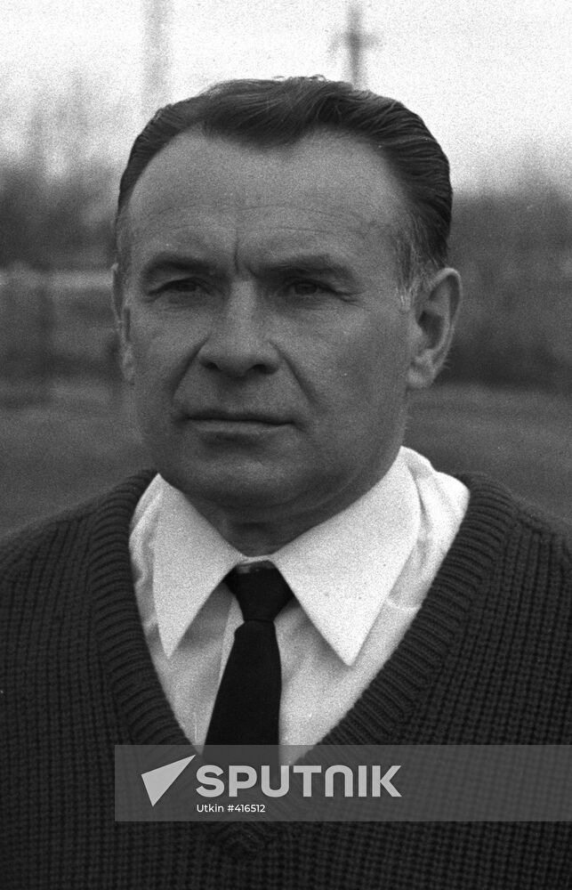 Football coach Konstantin Beskov