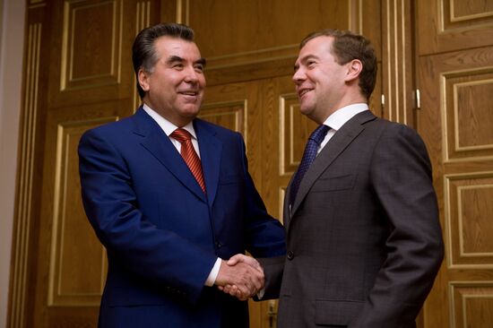 President Dmitry Medvedev visits Tajikistan