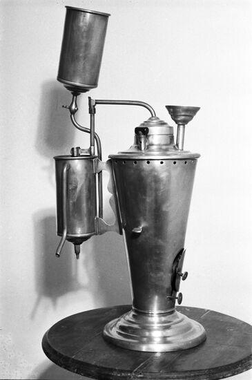 Distilling apparatus designed by Ivan Vladimirovich Michurin
