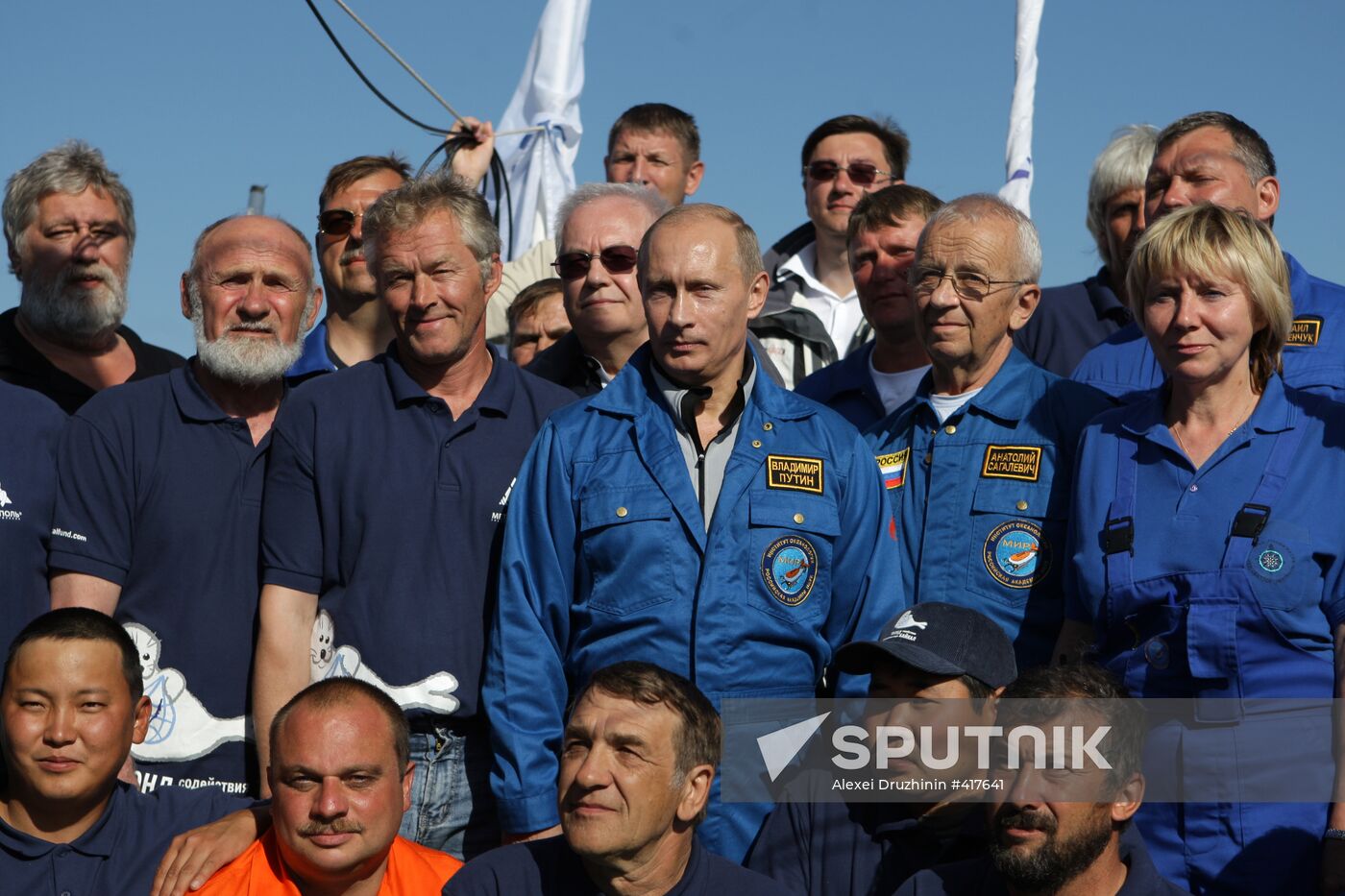 Russian PM Vladimir Putin dives in Lake Baikal