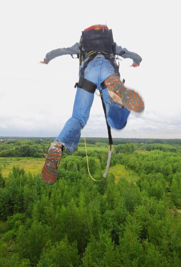 Ropejumping in Zheleznogorsk near Moscow