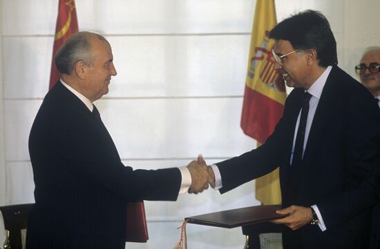 Mikhail Gorbachev's official visit to Spain, 1990