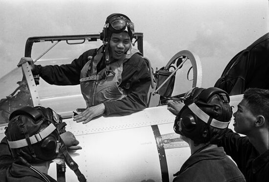 Vietnamese air cadets undergo training in USSR