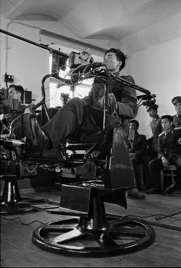 Vietnamese air cadets undergo training in USSR