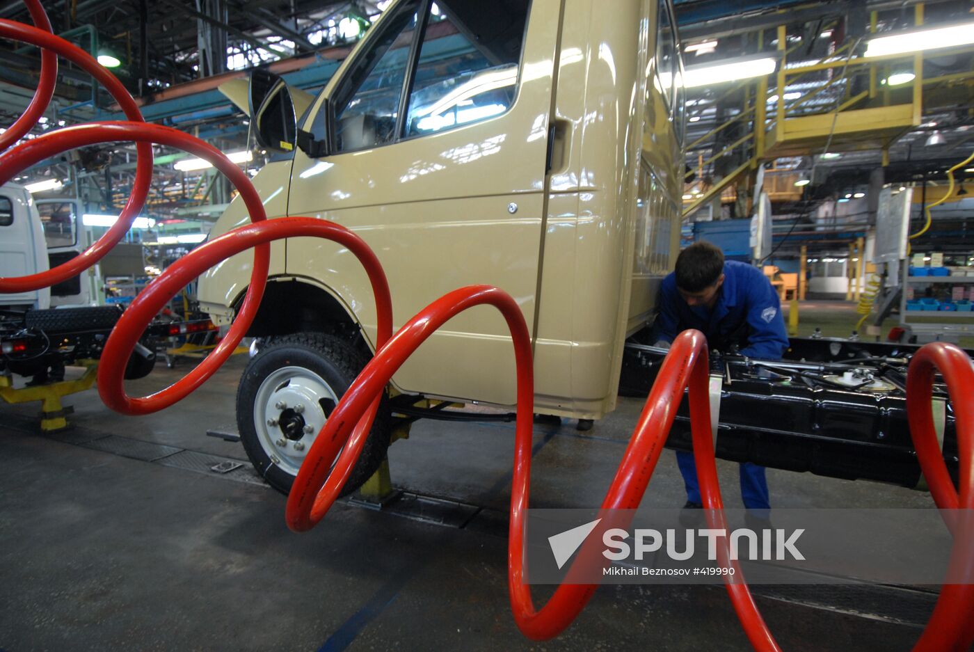 Assembly of GAZel-Econom vans