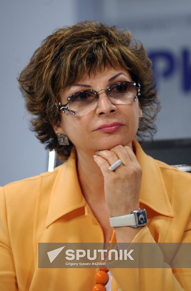 Roxana Babayan