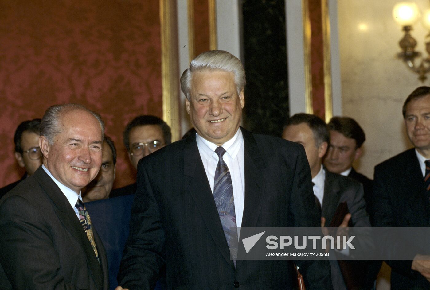 Boris Yeltsin meeting with George Vasiliou