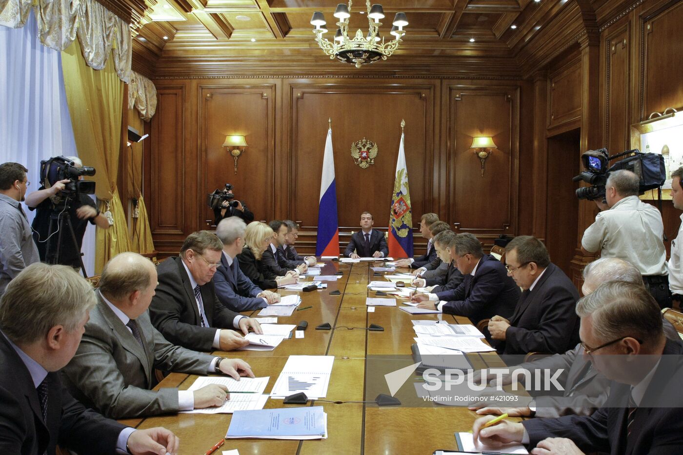 Dmitry Medvedev conducts a number of events on August 6, 2009
