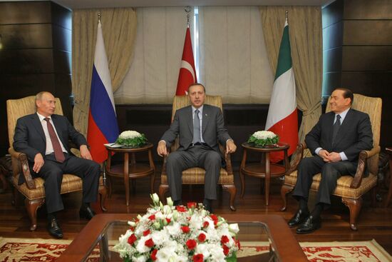 Russian, Turkish, Italian Prime Ministers meet in Ankara
