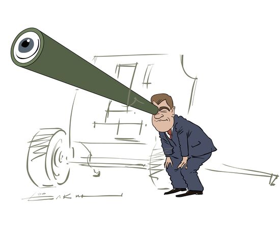 The president, howitzer, and tactical exercise