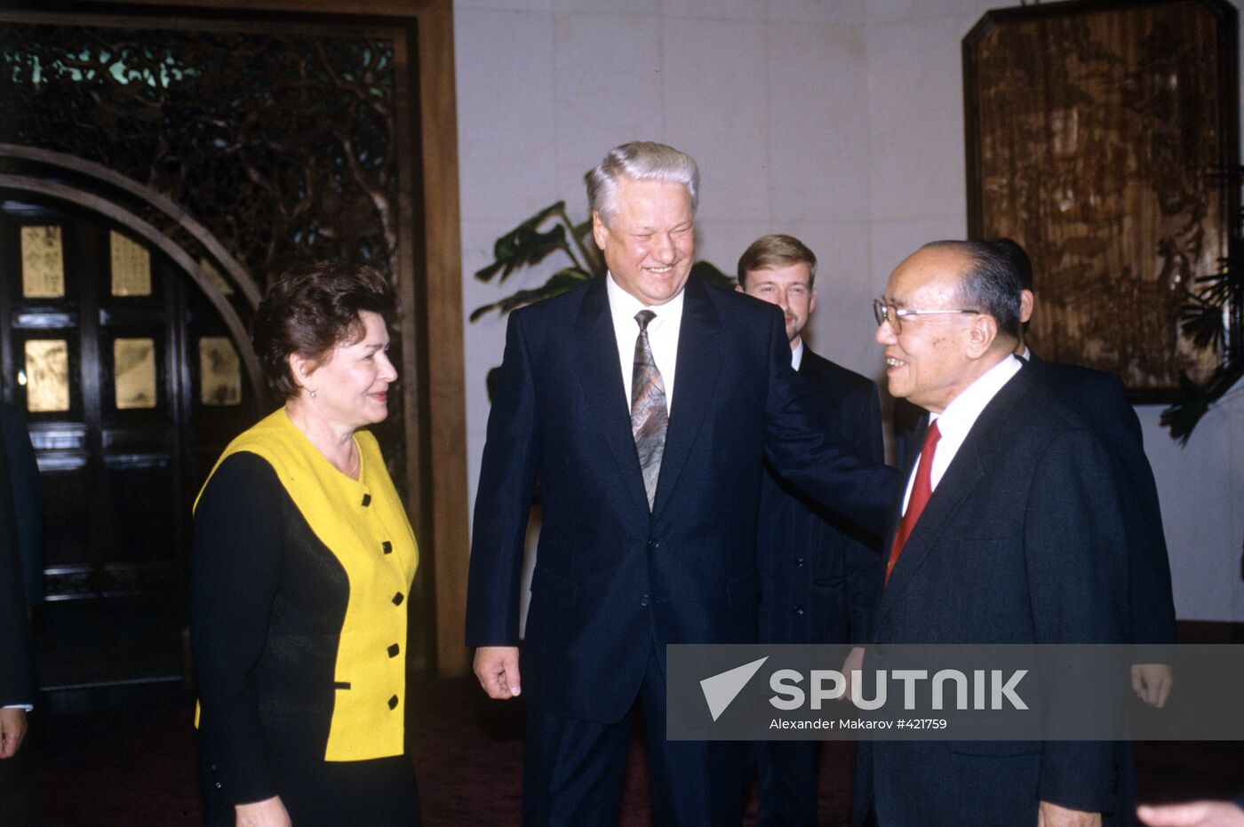 Yang Shangkun, Boris Yeltsin and Naina Yeltsina