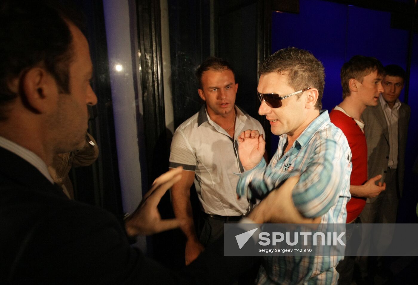 Oleg Mitvol takes part in police raid at gay club