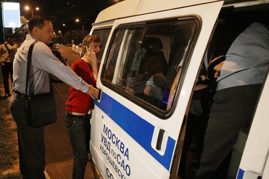 Police check gay club in Moscow