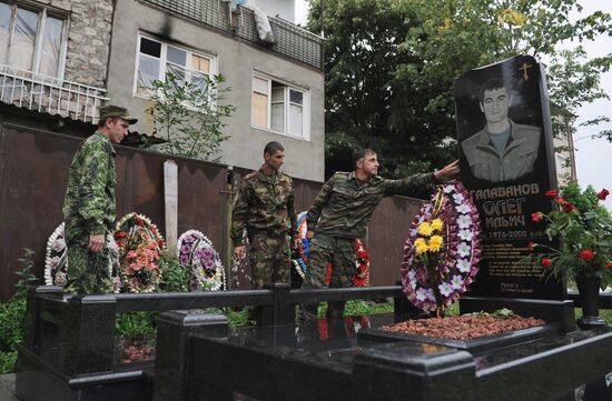Сemetery in Tskhinvali