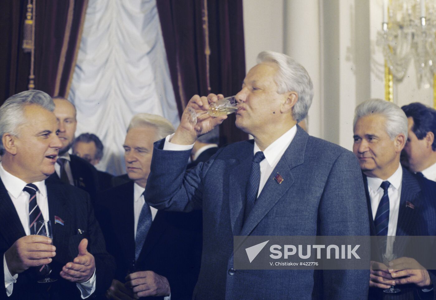 Boris Yeltsin and Leonid Kravchuk