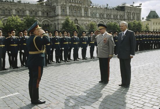 Boris Yeltsin and Dmitry Yazov