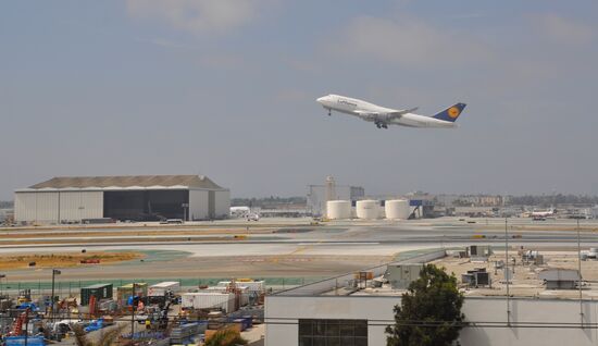 Lufthansa Boeing-747