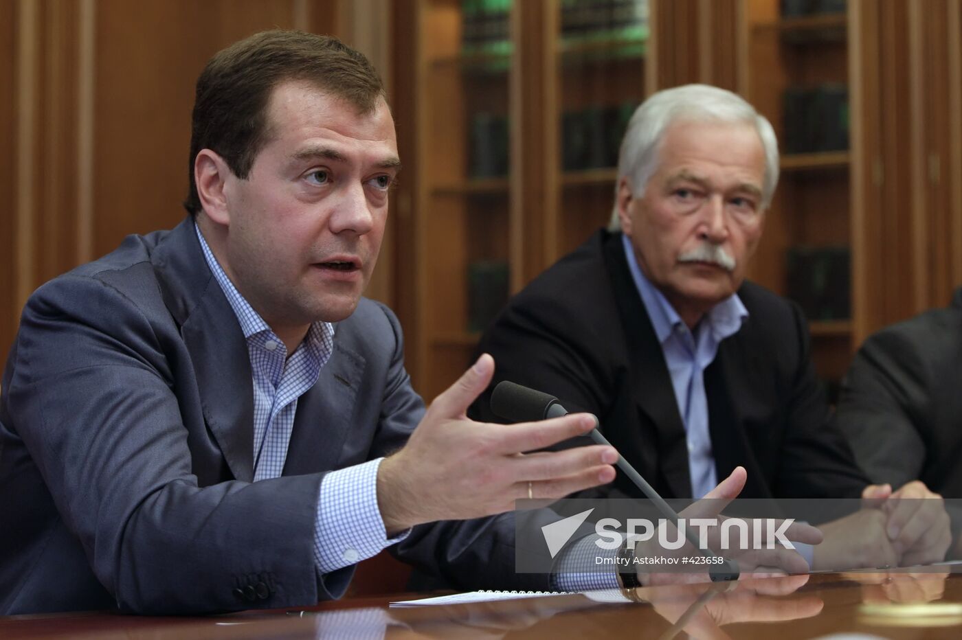 Dmitry Medvedev meets with heads of political parties