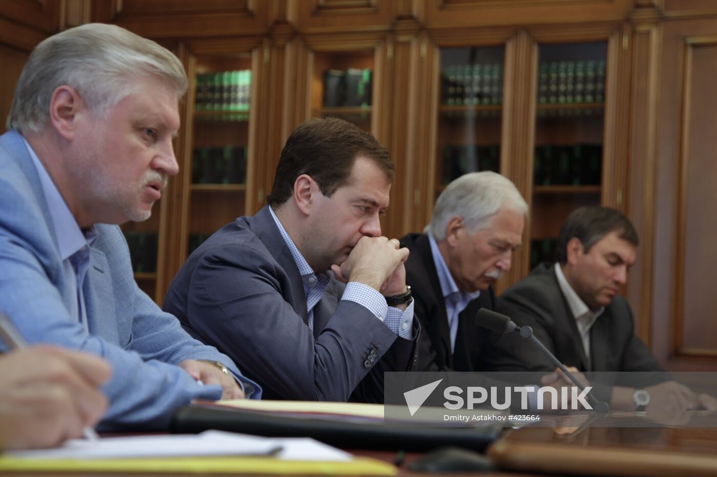 Dmitry Medvedev meets with heads of political parties