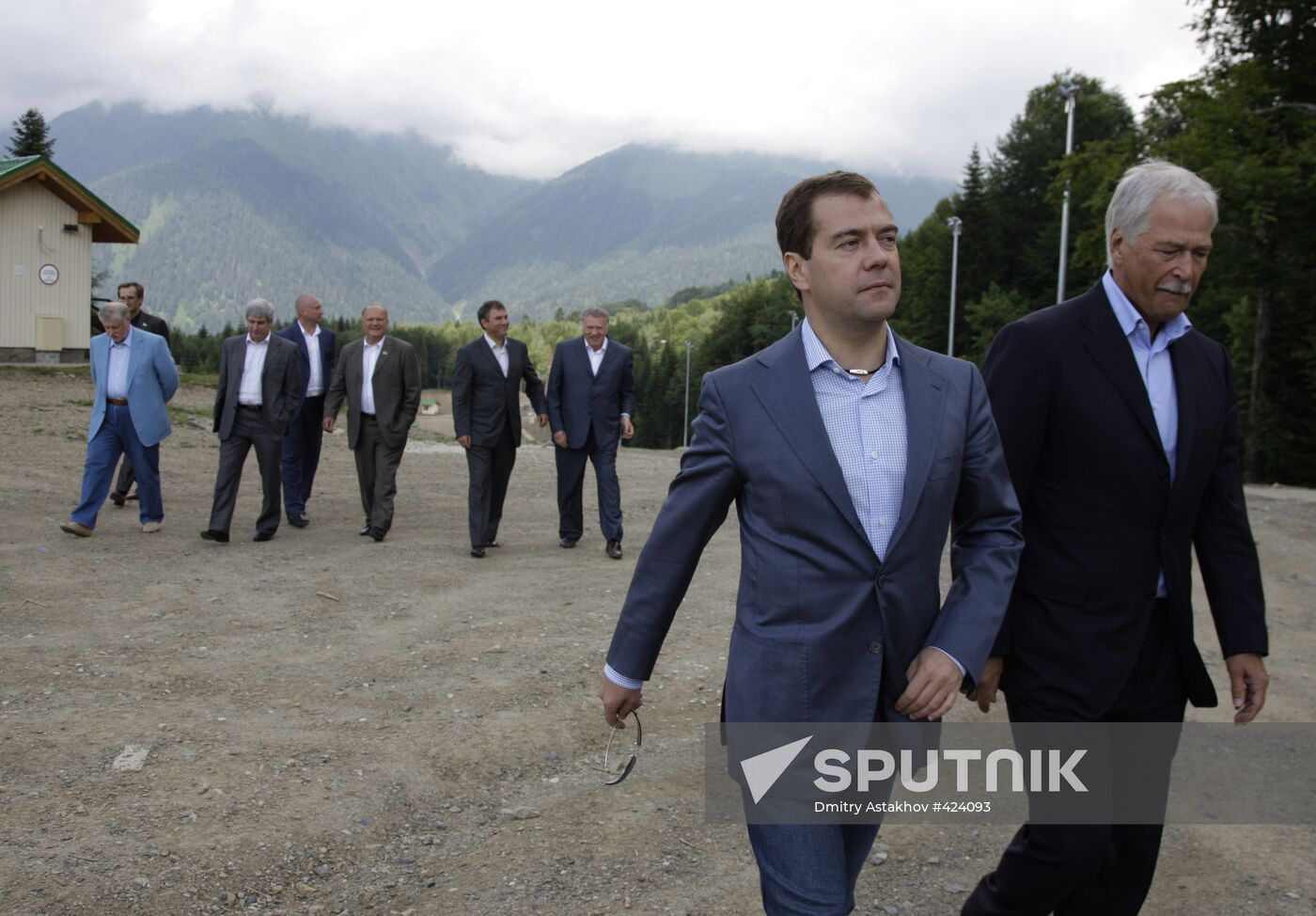 Dmitry Medvedev meets with heads of political parties