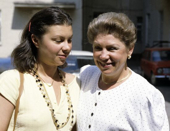 Larisa Latynina with her daughter