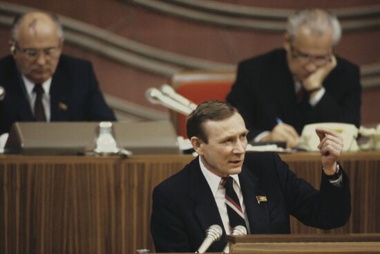 USSR People's Deputy Nikolai Travkin