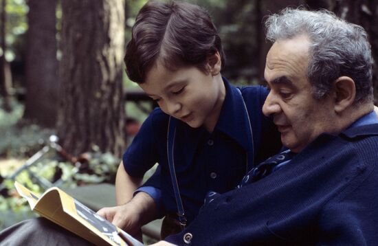 Eduard Kolmanovsky with his grandson