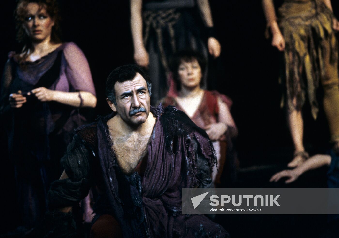 Leonid Kanevsky performing on stage